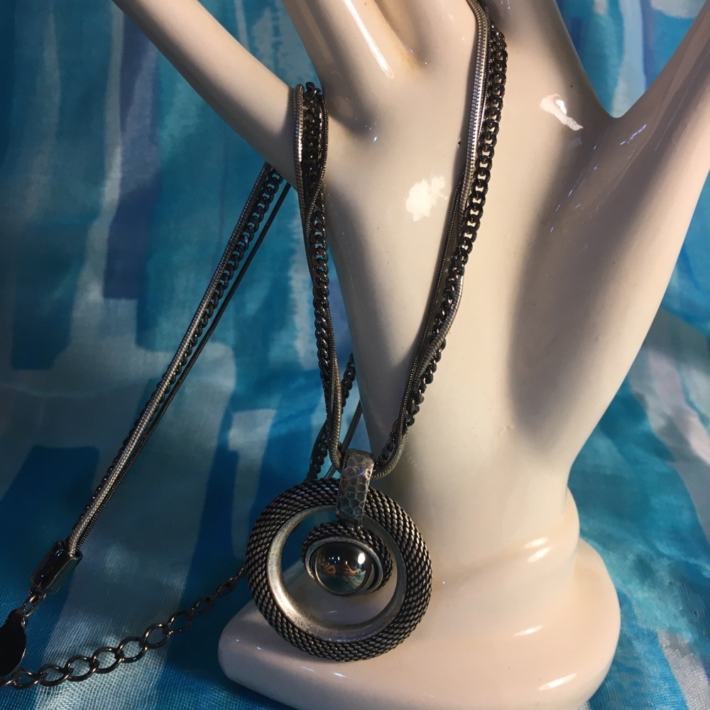 Bracelet and necklace - Picture 2 of 3